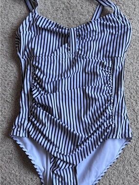Women’s Size Medium One Piece Swimuit, Black and White Stripes